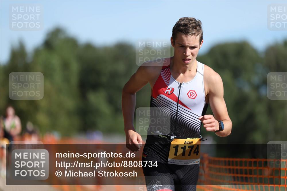 07.09.2025 - 19. Norderstedt Triathlon Michael Strokosch http://msf.ph/oto/8808734 07.09.2025 11:34:37 Laufen 1157, 1174 meine-sportfotos.de