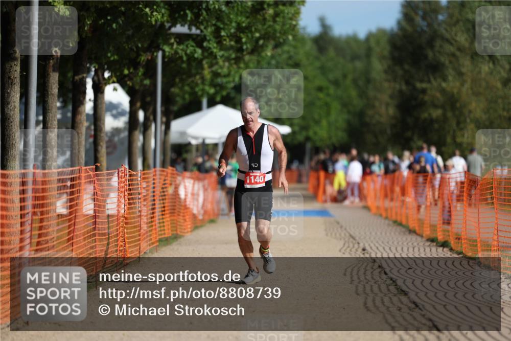 07.09.2025 - 19. Norderstedt Triathlon Michael Strokosch http://msf.ph/oto/8808739 07.09.2025 10:32:41 Laufen 1140 meine-sportfotos.de
