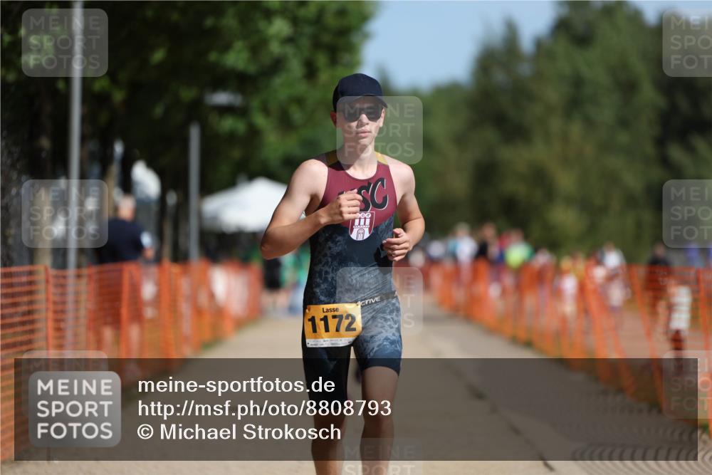 07.09.2025 - 19. Norderstedt Triathlon Michael Strokosch http://msf.ph/oto/8808793 07.09.2025 11:35:19 Laufen 1162, 1172 meine-sportfotos.de