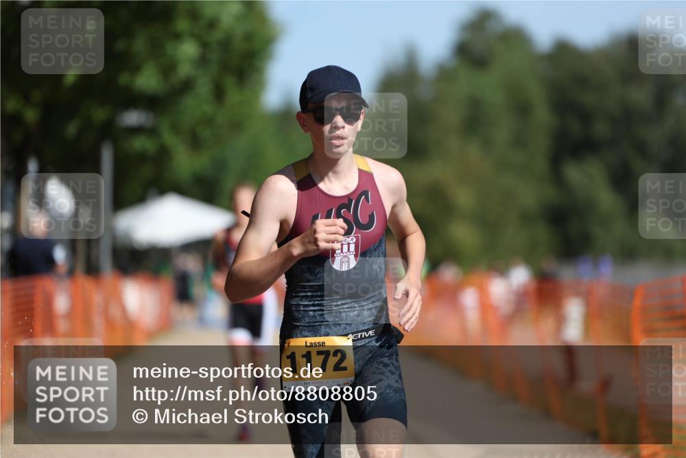 07.09.2025 - 19. Norderstedt Triathlon Michael Strokosch http://msf.ph/oto/8808805 07.09.2025 11:35:20 Laufen 1162, 1172 meine-sportfotos.de