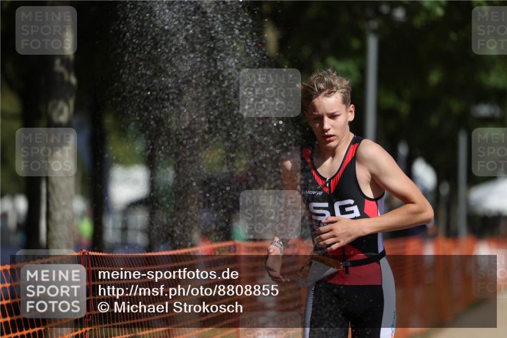 07.09.2025 - 19. Norderstedt Triathlon Michael Strokosch http://msf.ph/oto/8808855 07.09.2025 11:35:23 Laufen 1162, 1172 meine-sportfotos.de