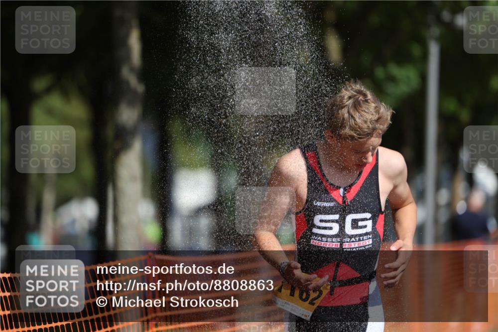 07.09.2025 - 19. Norderstedt Triathlon Michael Strokosch http://msf.ph/oto/8808863 07.09.2025 11:35:23 Laufen 1162, 1172 meine-sportfotos.de