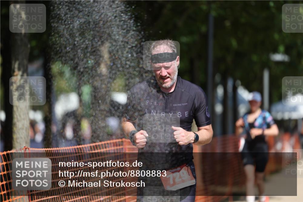 07.09.2025 - 19. Norderstedt Triathlon Michael Strokosch http://msf.ph/oto/8808883 07.09.2025 12:45:14 Laufen 729, 1241, 1343 meine-sportfotos.de