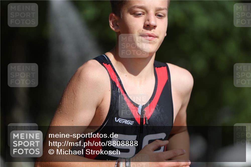 07.09.2025 - 19. Norderstedt Triathlon Michael Strokosch http://msf.ph/oto/8808888 07.09.2025 11:35:25 Laufen 1162 meine-sportfotos.de