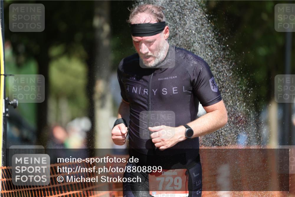 07.09.2025 - 19. Norderstedt Triathlon Michael Strokosch http://msf.ph/oto/8808899 07.09.2025 12:45:15 Laufen 729, 1241, 1343 meine-sportfotos.de