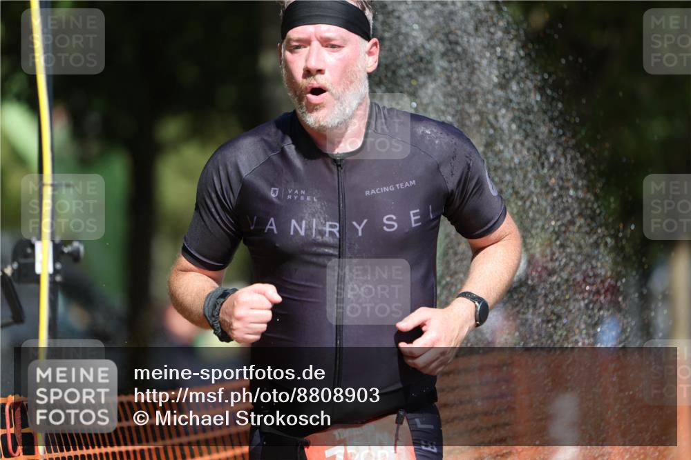 07.09.2025 - 19. Norderstedt Triathlon Michael Strokosch http://msf.ph/oto/8808903 07.09.2025 12:45:15 Laufen 729, 1241, 1343 meine-sportfotos.de