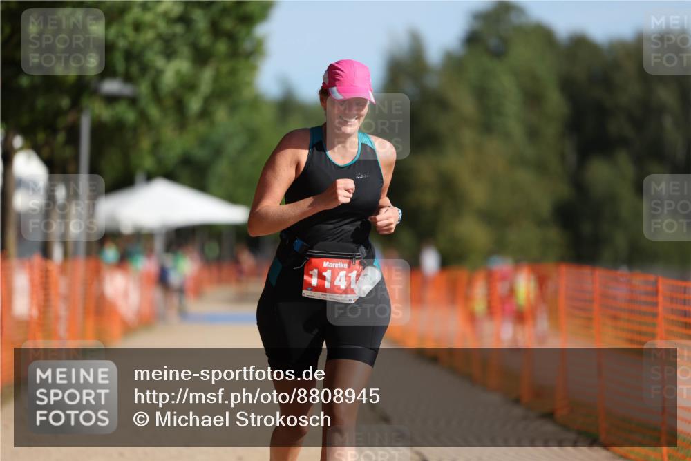 07.09.2025 - 19. Norderstedt Triathlon Michael Strokosch http://msf.ph/oto/8808945 07.09.2025 10:34:39 Laufen 1141 meine-sportfotos.de