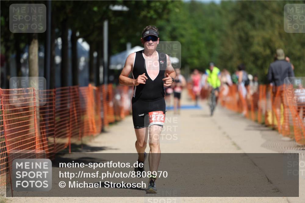 07.09.2025 - 19. Norderstedt Triathlon Michael Strokosch http://msf.ph/oto/8808970 07.09.2025 12:45:22 Laufen 1272, 1343 meine-sportfotos.de