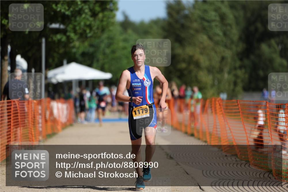 07.09.2025 - 19. Norderstedt Triathlon Michael Strokosch http://msf.ph/oto/8808990 07.09.2025 11:35:52 Laufen 1179 meine-sportfotos.de
