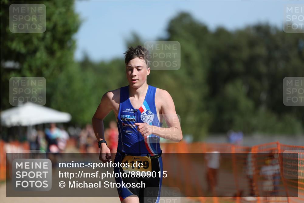 07.09.2025 - 19. Norderstedt Triathlon Michael Strokosch http://msf.ph/oto/8809015 07.09.2025 11:35:54 Laufen 1179, 1211 meine-sportfotos.de