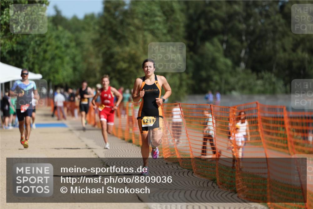 07.09.2025 - 19. Norderstedt Triathlon Michael Strokosch http://msf.ph/oto/8809036 07.09.2025 11:35:58 Laufen 749, 1163, 1179, 1211 meine-sportfotos.de