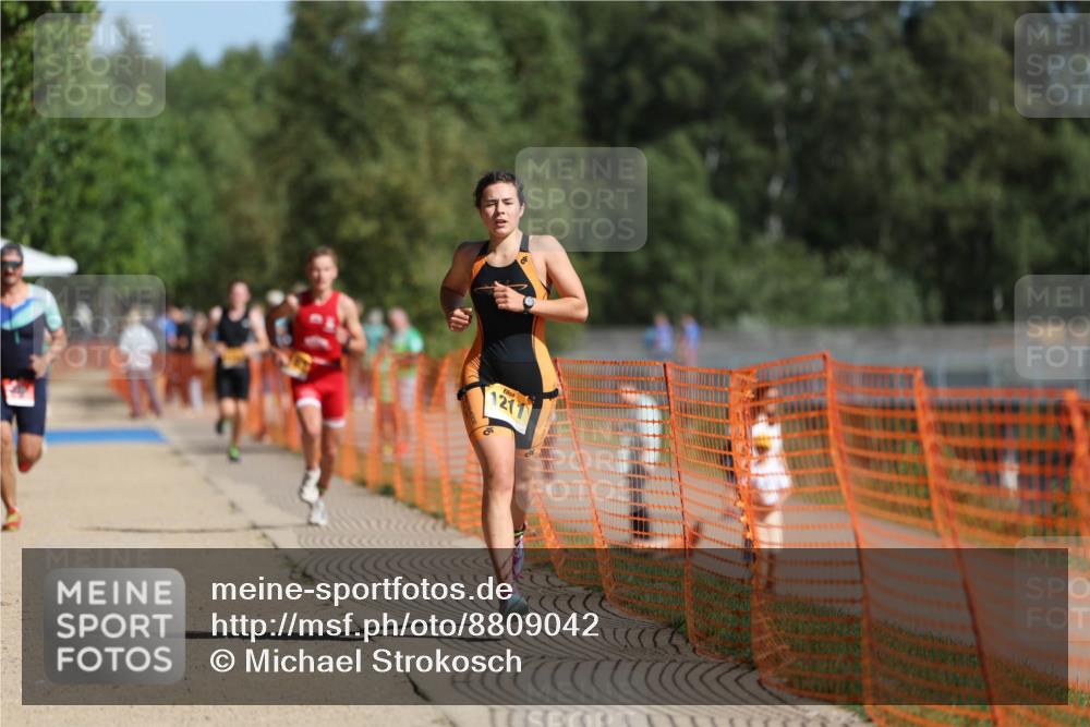 07.09.2025 - 19. Norderstedt Triathlon Michael Strokosch http://msf.ph/oto/8809042 07.09.2025 11:35:58 Laufen 749, 1163, 1179, 1211 meine-sportfotos.de