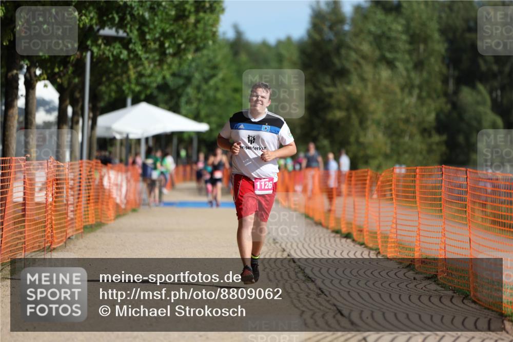 07.09.2025 - 19. Norderstedt Triathlon Michael Strokosch http://msf.ph/oto/8809062 07.09.2025 10:35:12 Laufen 1114, 1126 meine-sportfotos.de