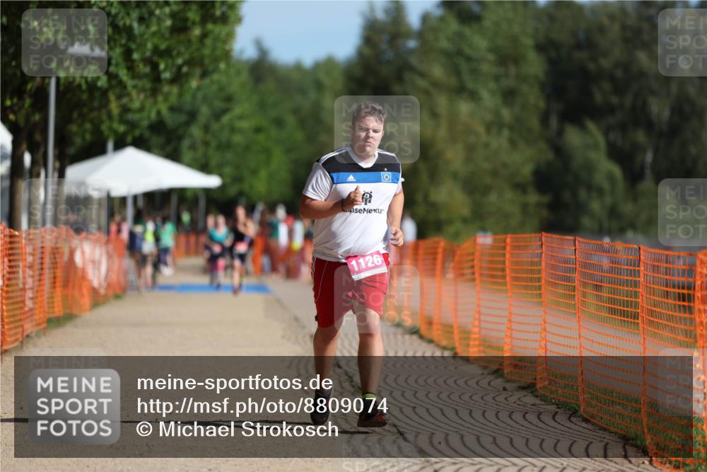 07.09.2025 - 19. Norderstedt Triathlon Michael Strokosch http://msf.ph/oto/8809074 07.09.2025 10:35:13 Laufen 1114, 1126 meine-sportfotos.de