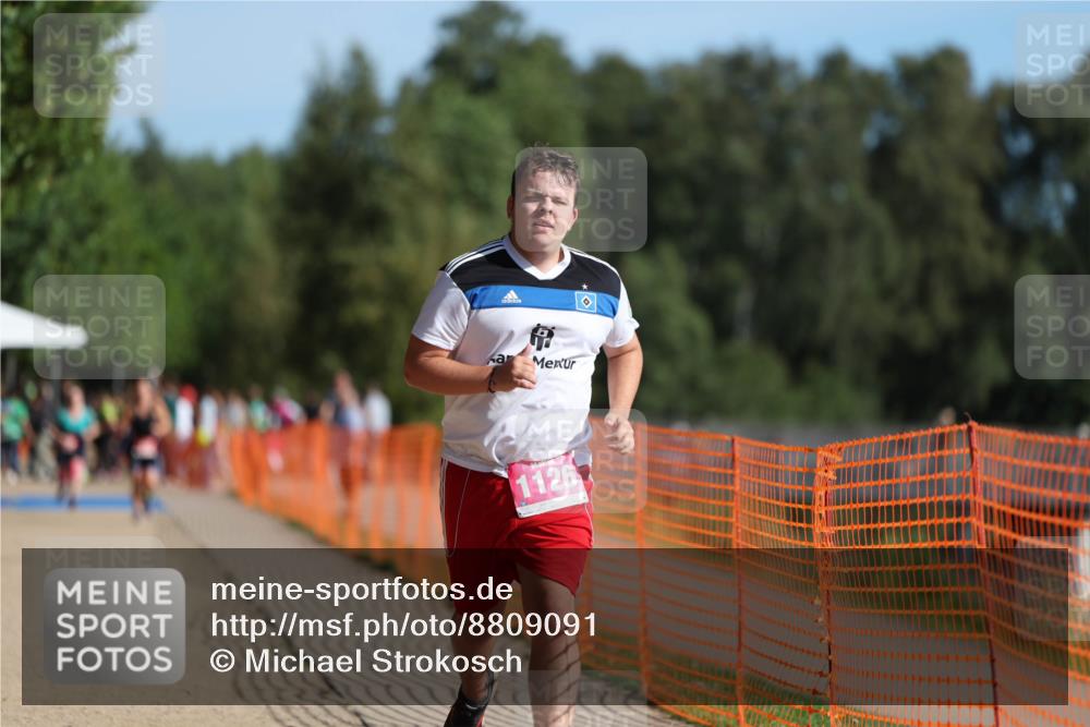 07.09.2025 - 19. Norderstedt Triathlon Michael Strokosch http://msf.ph/oto/8809091 07.09.2025 10:35:14 Laufen 1114, 1126 meine-sportfotos.de
