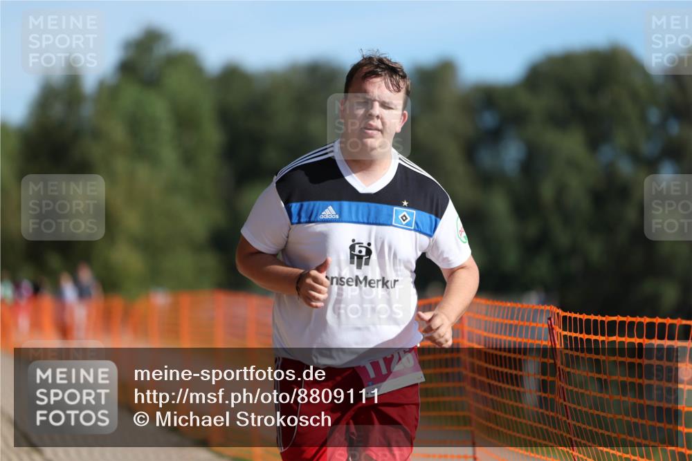 07.09.2025 - 19. Norderstedt Triathlon Michael Strokosch http://msf.ph/oto/8809111 07.09.2025 10:35:16 Laufen 1126 meine-sportfotos.de