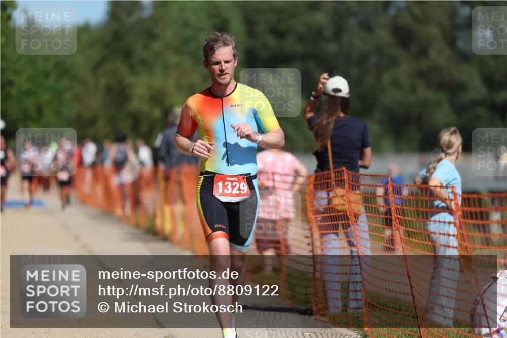 07.09.2025 - 19. Norderstedt Triathlon Michael Strokosch http://msf.ph/oto/8809122 07.09.2025 12:45:50 Laufen 226, 245, 1246, 1329, 1386 meine-sportfotos.de