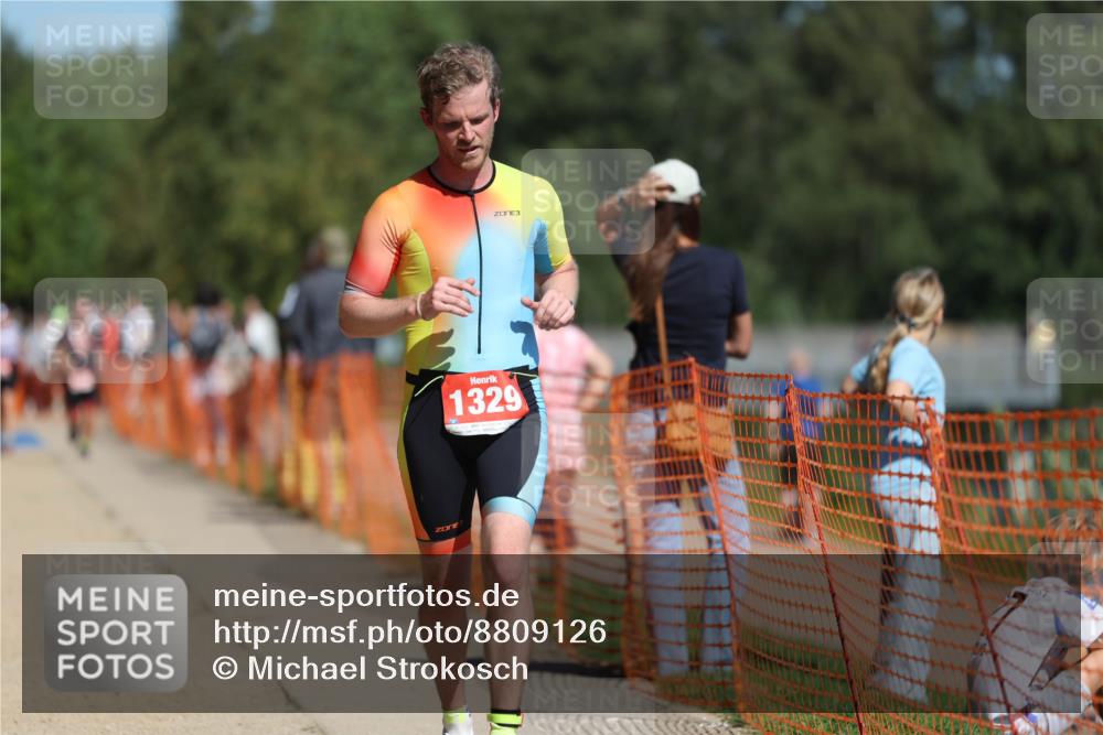 07.09.2025 - 19. Norderstedt Triathlon Michael Strokosch http://msf.ph/oto/8809126 07.09.2025 12:45:50 Laufen 226, 245, 1246, 1329, 1386 meine-sportfotos.de