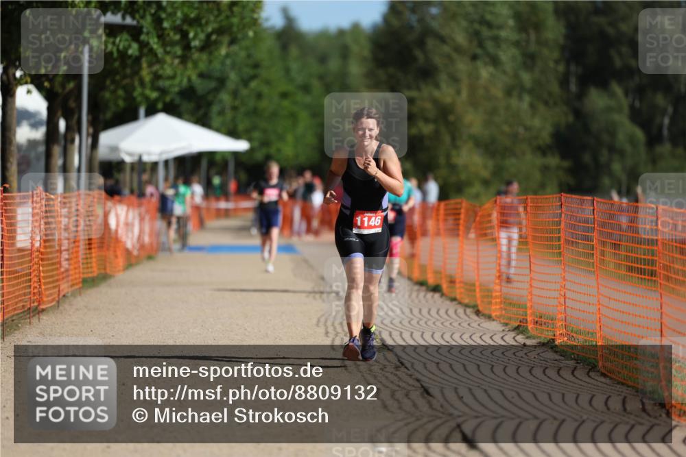 07.09.2025 - 19. Norderstedt Triathlon Michael Strokosch http://msf.ph/oto/8809132 07.09.2025 10:35:27 Laufen 1146 meine-sportfotos.de