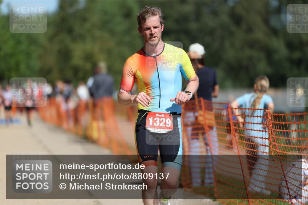 07.09.2025 - 19. Norderstedt Triathlon Michael Strokosch http://msf.ph/oto/8809137 07.09.2025 12:45:51 Laufen 226, 245, 1246, 1329 meine-sportfotos.de