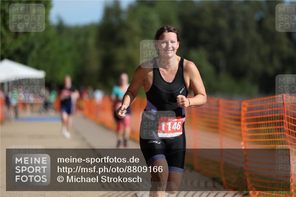 07.09.2025 - 19. Norderstedt Triathlon Michael Strokosch http://msf.ph/oto/8809166 07.09.2025 10:35:31 Laufen 1146 meine-sportfotos.de