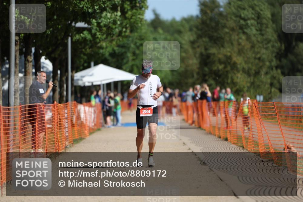 07.09.2025 - 19. Norderstedt Triathlon Michael Strokosch http://msf.ph/oto/8809172 07.09.2025 11:36:09 Laufen 284, 749, 1208 meine-sportfotos.de