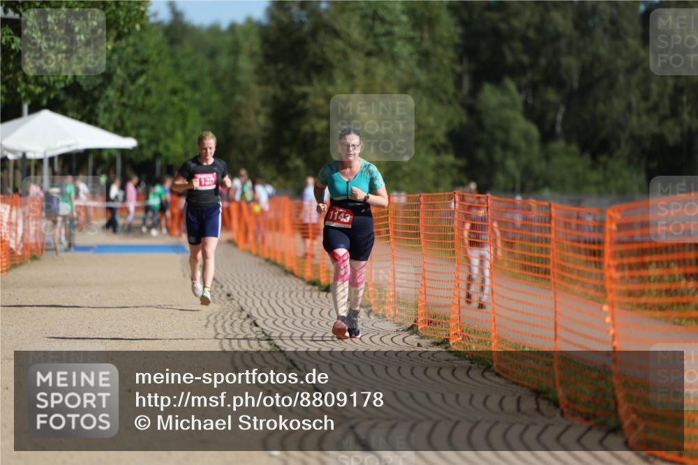 07.09.2025 - 19. Norderstedt Triathlon Michael Strokosch http://msf.ph/oto/8809178 07.09.2025 10:35:33 Laufen 1143, 1146 meine-sportfotos.de