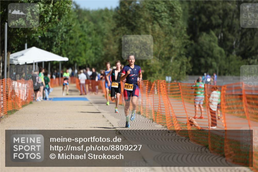 07.09.2025 - 19. Norderstedt Triathlon Michael Strokosch http://msf.ph/oto/8809227 07.09.2025 11:36:33 Laufen 1166, 1177 meine-sportfotos.de