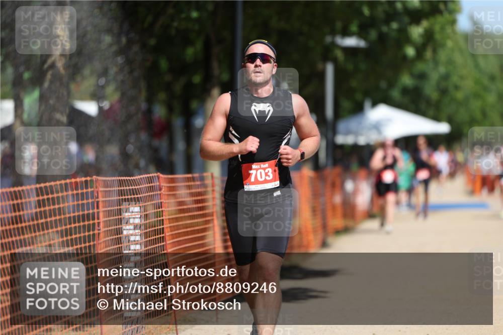 07.09.2025 - 19. Norderstedt Triathlon Michael Strokosch http://msf.ph/oto/8809246 07.09.2025 12:46:08 Laufen 703, 1370, 1382 meine-sportfotos.de