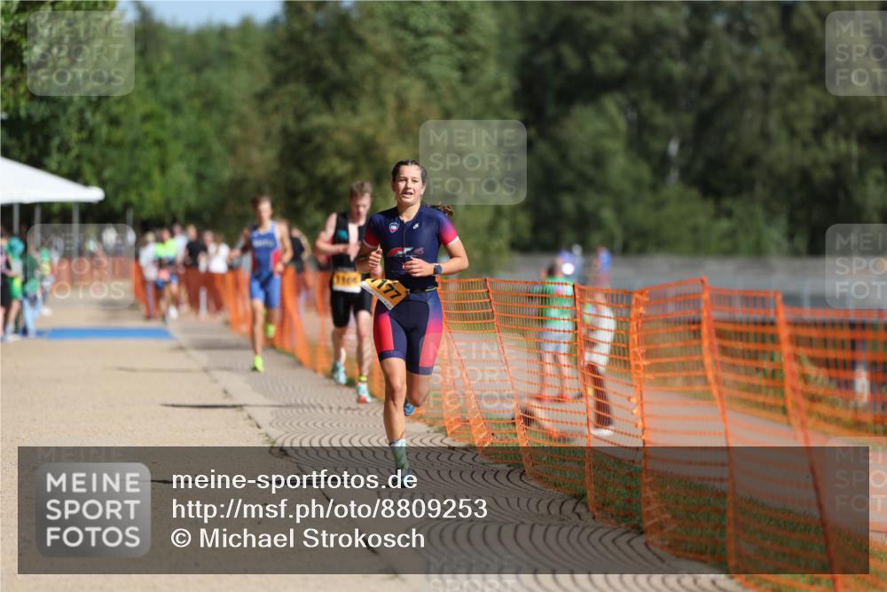 07.09.2025 - 19. Norderstedt Triathlon Michael Strokosch http://msf.ph/oto/8809253 07.09.2025 11:36:35 Laufen 1166, 1177 meine-sportfotos.de
