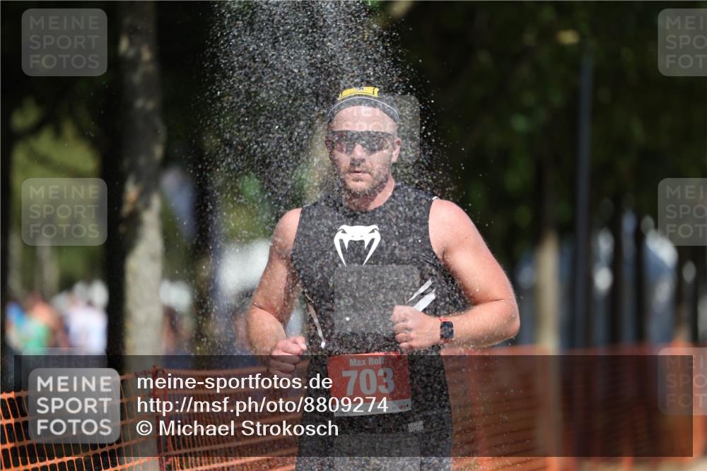 07.09.2025 - 19. Norderstedt Triathlon Michael Strokosch http://msf.ph/oto/8809274 07.09.2025 12:46:09 Laufen 703, 1370, 1382 meine-sportfotos.de