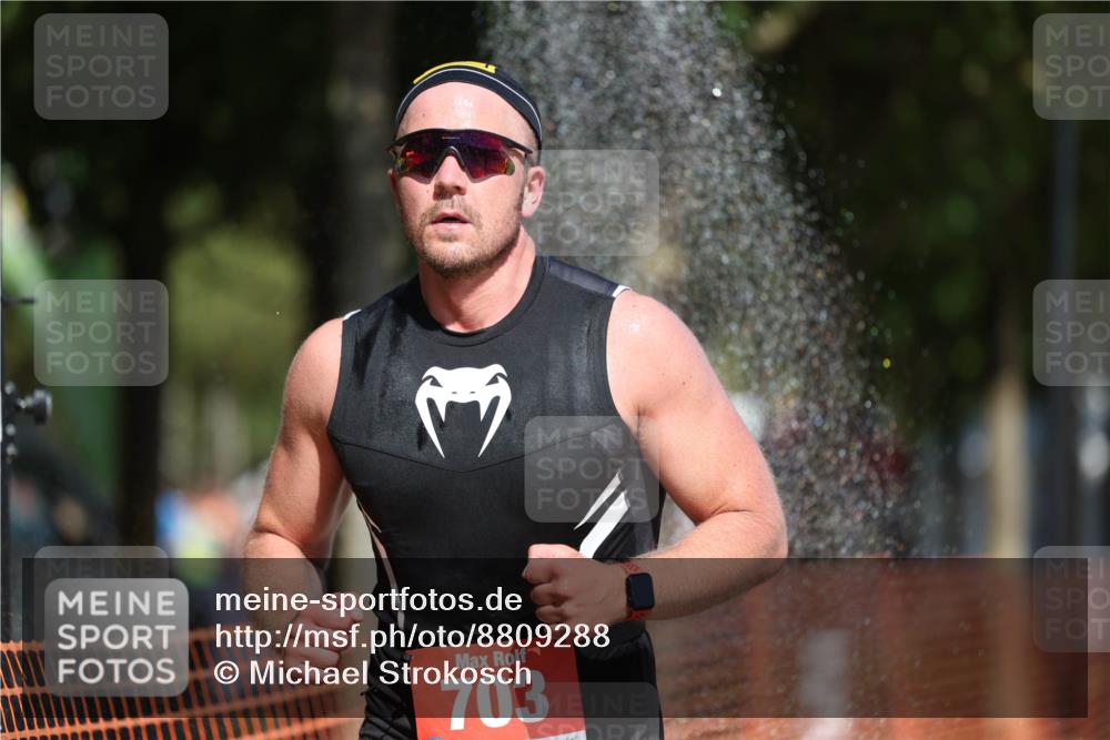07.09.2025 - 19. Norderstedt Triathlon Michael Strokosch http://msf.ph/oto/8809288 07.09.2025 12:46:10 Laufen 703, 1370, 1382 meine-sportfotos.de