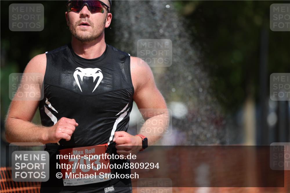 07.09.2025 - 19. Norderstedt Triathlon Michael Strokosch http://msf.ph/oto/8809294 07.09.2025 12:46:10 Laufen 703, 1370, 1382 meine-sportfotos.de