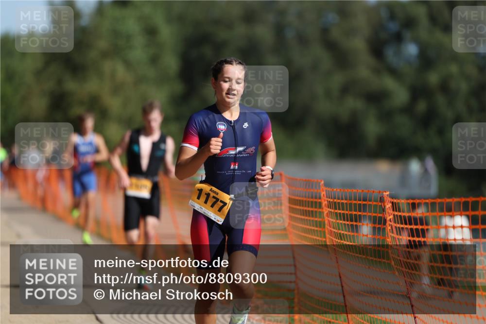 07.09.2025 - 19. Norderstedt Triathlon Michael Strokosch http://msf.ph/oto/8809300 07.09.2025 11:36:38 Laufen 1165, 1166, 1177 meine-sportfotos.de