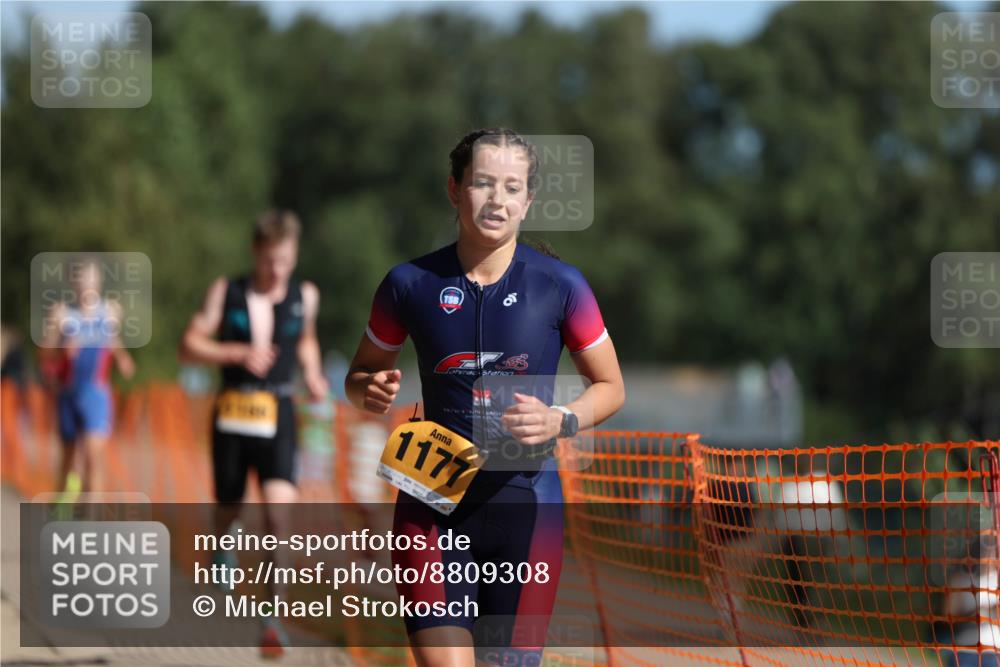07.09.2025 - 19. Norderstedt Triathlon Michael Strokosch http://msf.ph/oto/8809308 07.09.2025 11:36:39 Laufen 1165, 1166, 1177 meine-sportfotos.de