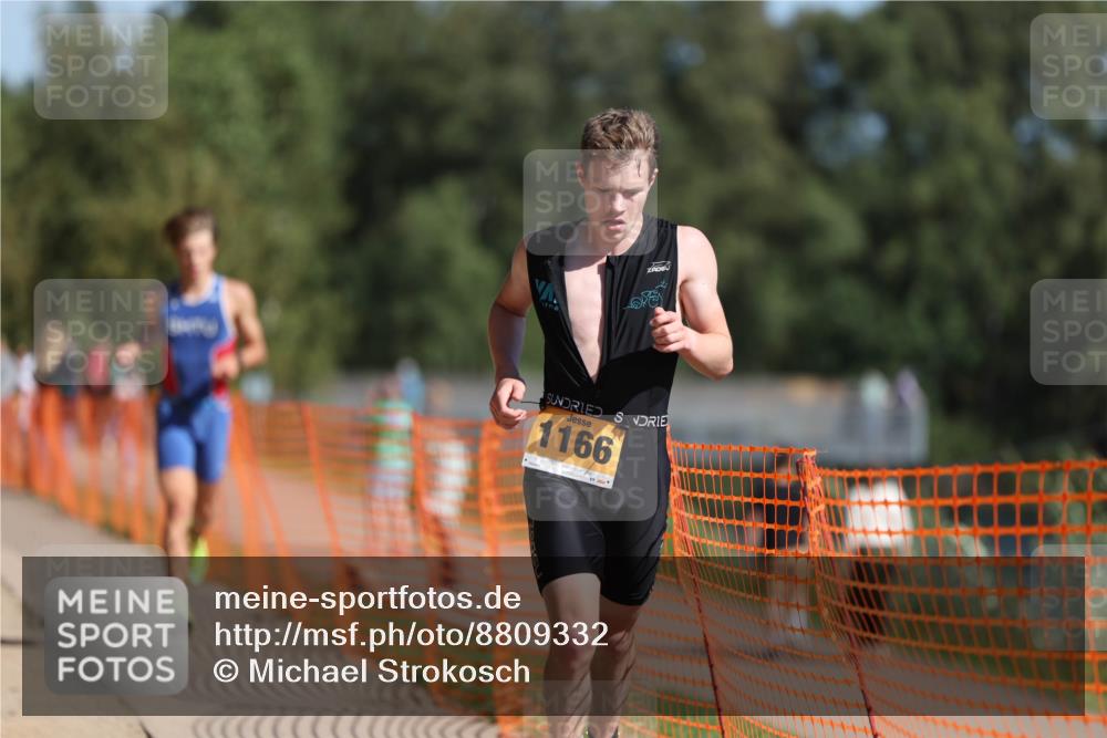 07.09.2025 - 19. Norderstedt Triathlon Michael Strokosch http://msf.ph/oto/8809332 07.09.2025 11:36:41 Laufen 1165, 1166, 1177 meine-sportfotos.de