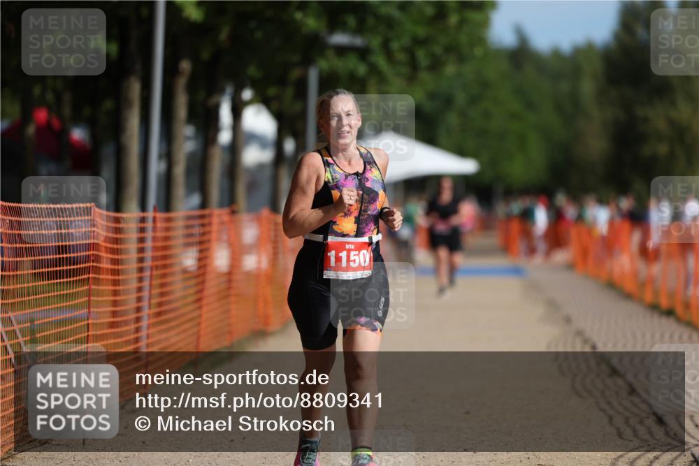07.09.2025 - 19. Norderstedt Triathlon Michael Strokosch http://msf.ph/oto/8809341 07.09.2025 10:36:31 Laufen 1150 meine-sportfotos.de