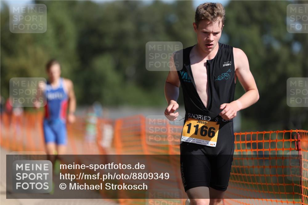 07.09.2025 - 19. Norderstedt Triathlon Michael Strokosch http://msf.ph/oto/8809349 07.09.2025 11:36:41 Laufen 1165, 1166, 1177 meine-sportfotos.de