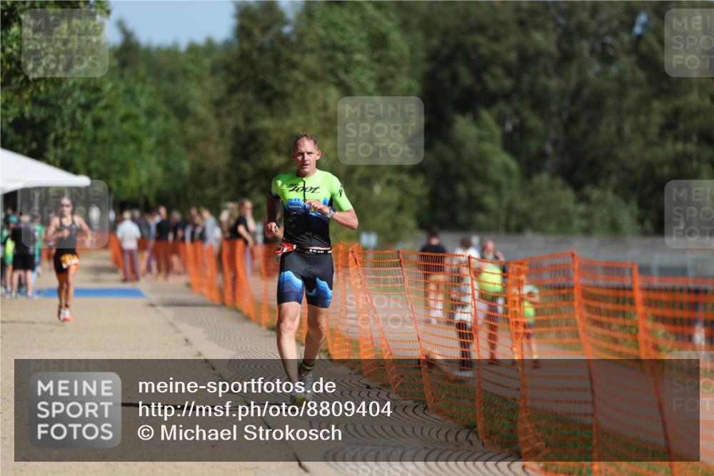 07.09.2025 - 19. Norderstedt Triathlon Michael Strokosch http://msf.ph/oto/8809404 07.09.2025 11:36:58 Laufen 771 meine-sportfotos.de