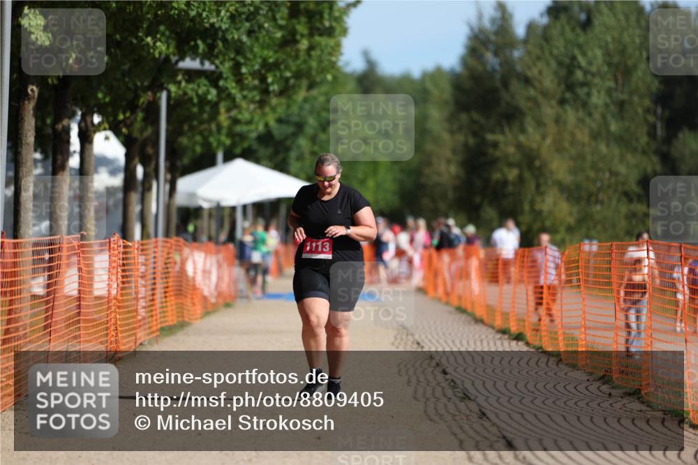 07.09.2025 - 19. Norderstedt Triathlon Michael Strokosch http://msf.ph/oto/8809405 07.09.2025 10:36:43 Laufen 1113 meine-sportfotos.de