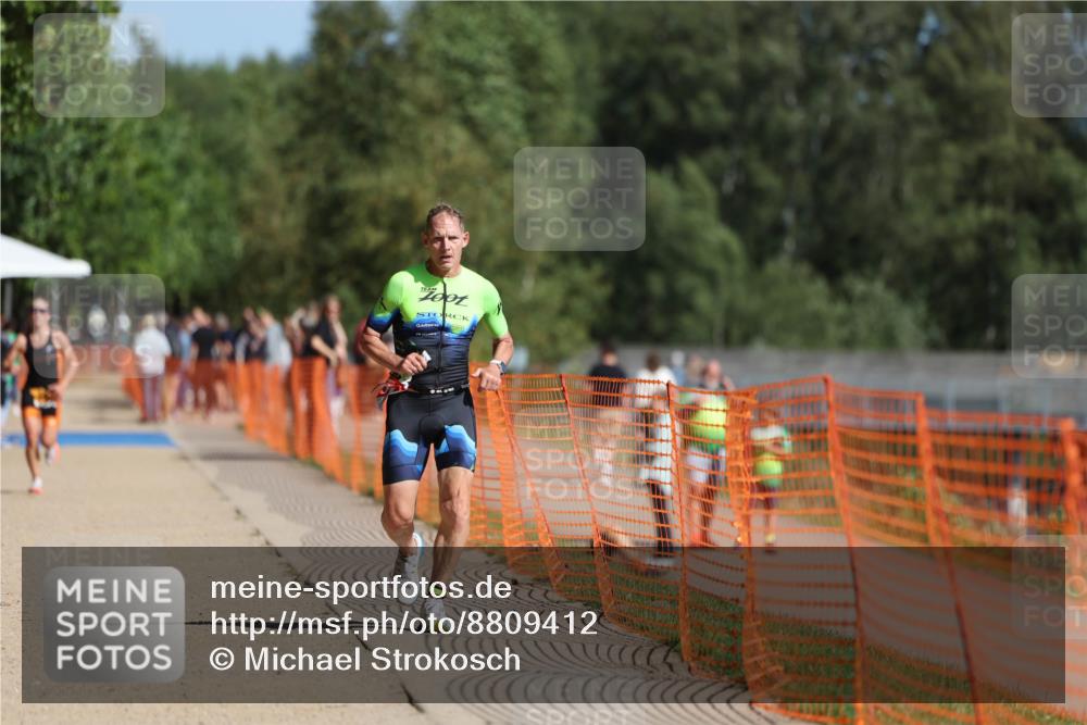 07.09.2025 - 19. Norderstedt Triathlon Michael Strokosch http://msf.ph/oto/8809412 07.09.2025 11:36:59 Laufen 771 meine-sportfotos.de
