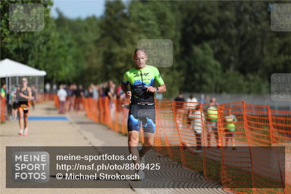 07.09.2025 - 19. Norderstedt Triathlon Michael Strokosch http://msf.ph/oto/8809425 07.09.2025 11:37:00 Laufen 771, 1191 meine-sportfotos.de