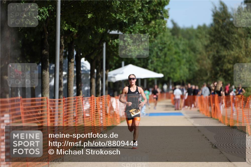 07.09.2025 - 19. Norderstedt Triathlon Michael Strokosch http://msf.ph/oto/8809444 07.09.2025 11:37:03 Laufen 771, 1191 meine-sportfotos.de