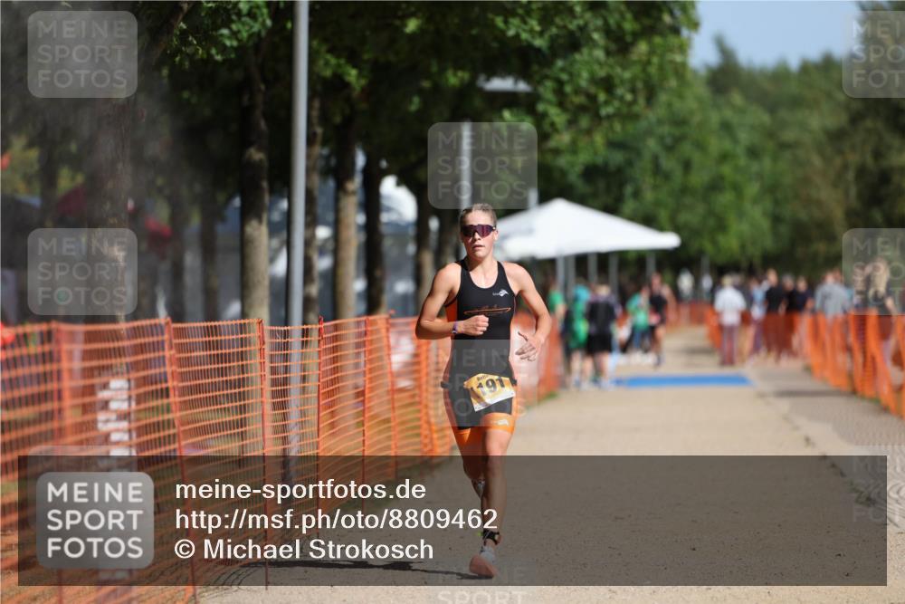 07.09.2025 - 19. Norderstedt Triathlon Michael Strokosch http://msf.ph/oto/8809462 07.09.2025 11:37:05 Laufen 771, 1191 meine-sportfotos.de