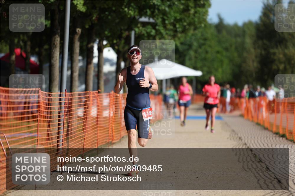 07.09.2025 - 19. Norderstedt Triathlon Michael Strokosch http://msf.ph/oto/8809485 07.09.2025 10:36:58 Laufen 1149 meine-sportfotos.de