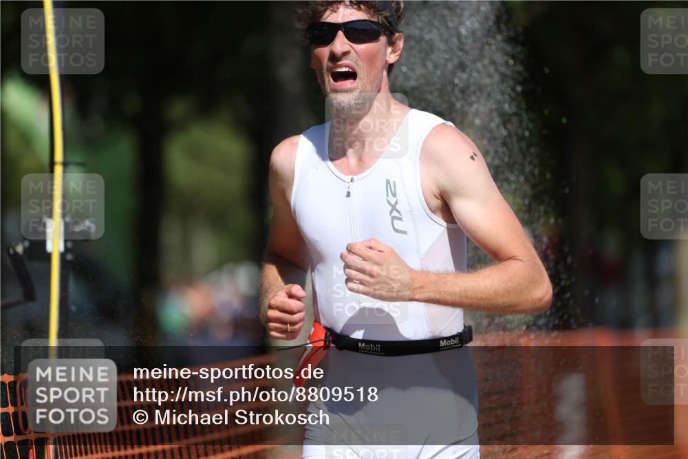 07.09.2025 - 19. Norderstedt Triathlon Michael Strokosch http://msf.ph/oto/8809518 07.09.2025 12:46:41 Laufen 697, 788 meine-sportfotos.de