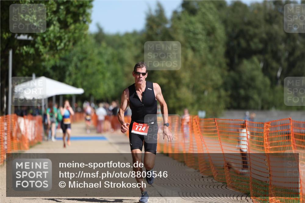 07.09.2025 - 19. Norderstedt Triathlon Michael Strokosch http://msf.ph/oto/8809546 07.09.2025 11:37:27 Laufen 774 meine-sportfotos.de