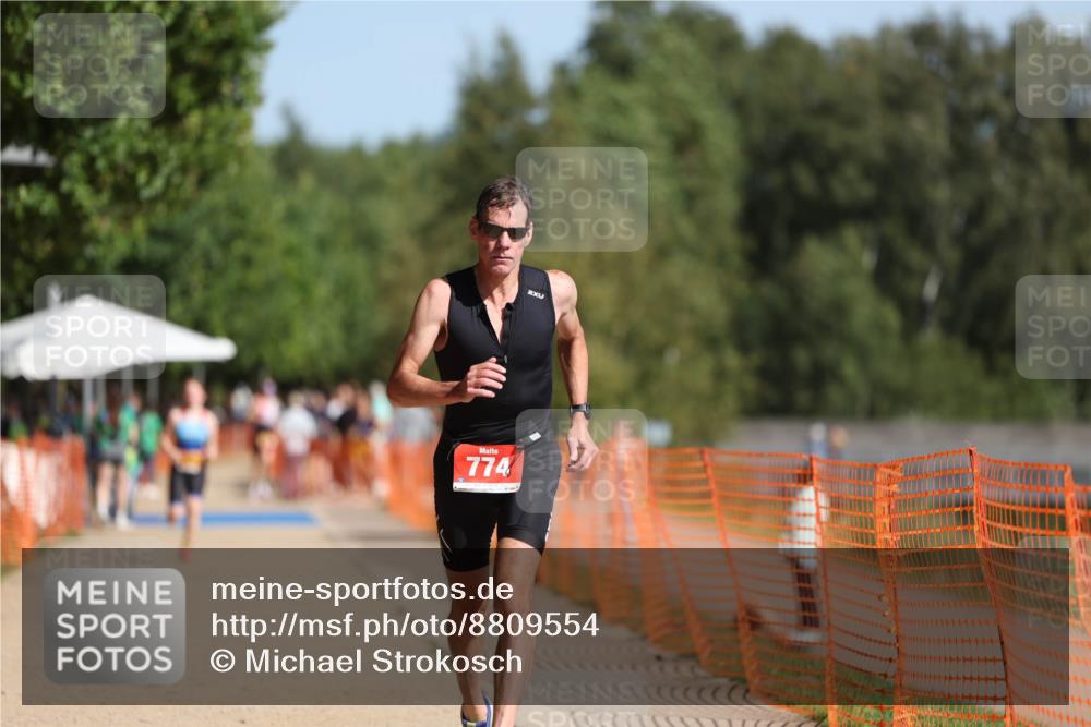 07.09.2025 - 19. Norderstedt Triathlon Michael Strokosch http://msf.ph/oto/8809554 07.09.2025 11:37:28 Laufen 774 meine-sportfotos.de