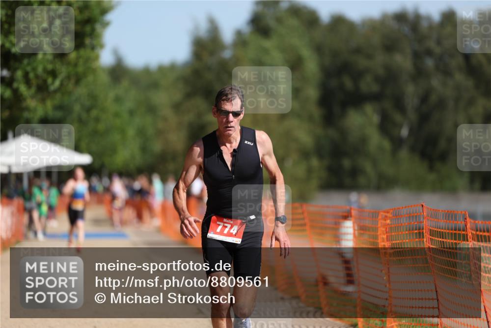 07.09.2025 - 19. Norderstedt Triathlon Michael Strokosch http://msf.ph/oto/8809561 07.09.2025 11:37:29 Laufen 774 meine-sportfotos.de