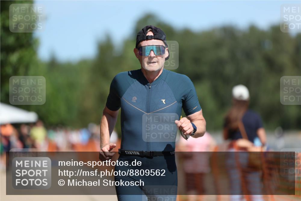 07.09.2025 - 19. Norderstedt Triathlon Michael Strokosch http://msf.ph/oto/8809562 07.09.2025 12:46:46 Laufen 251, 788 meine-sportfotos.de